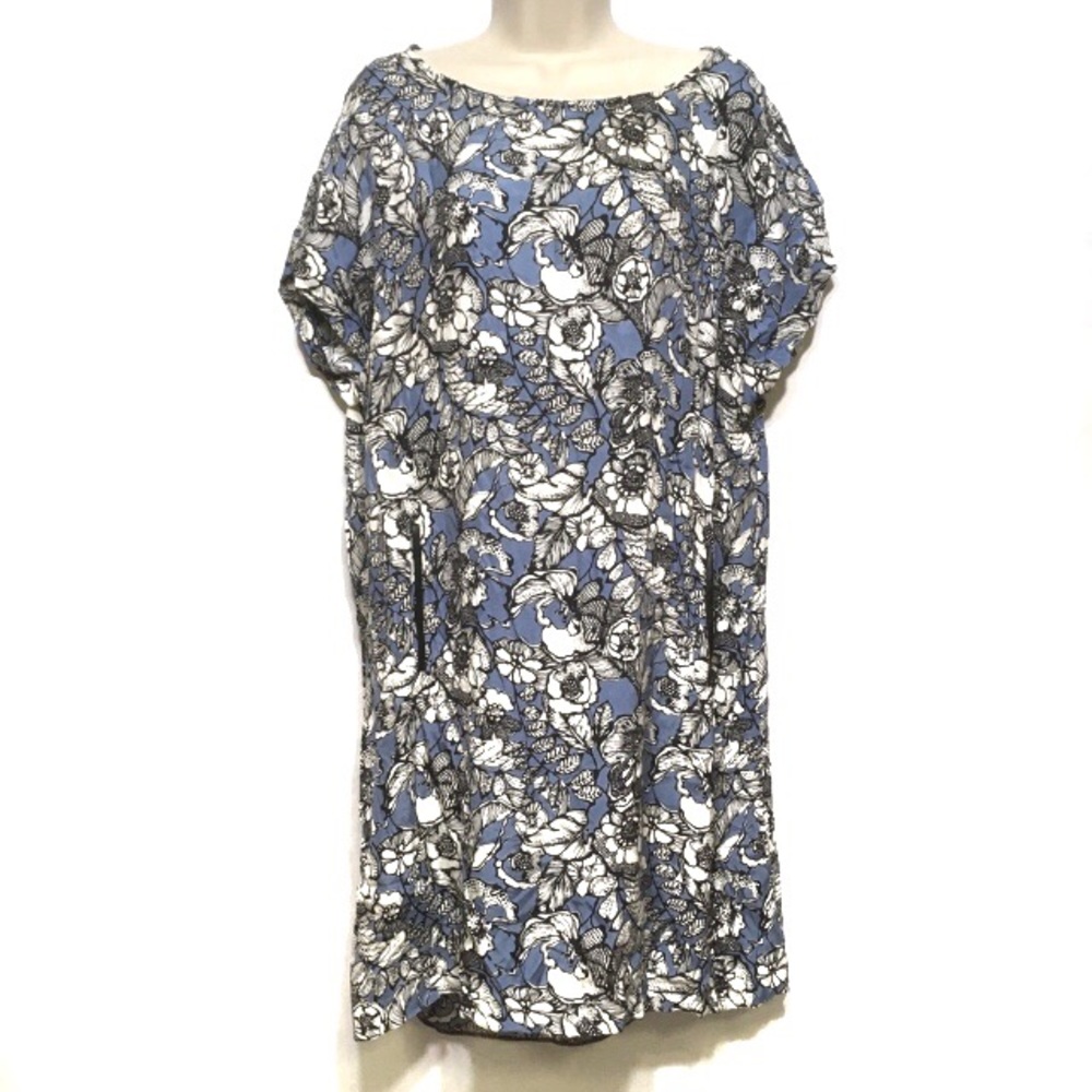 UTERQUE BLUE FLORAL EUROPEAN POCKETED SHIFT DRESS